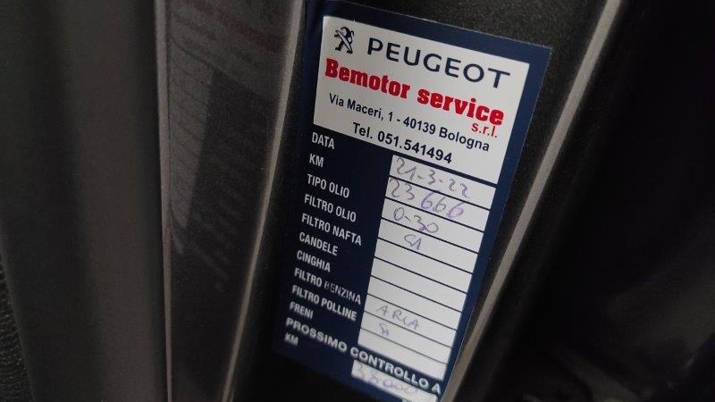 PEUGEOT 5008 2ª serie 5008 PureTech Turbo 130 S&S Allure - Cozzi