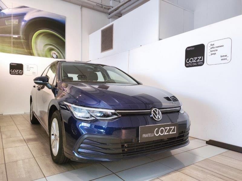 VOLKSWAGEN Golf 8ª serie Golf 2.0 TDI 150 CV DSG SCR Life - Cozzi