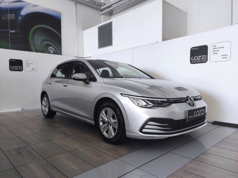 VOLKSWAGEN Golf 8ª serie Golf 2.0 TDI 150 CV DSG SCR Life - Cozzi